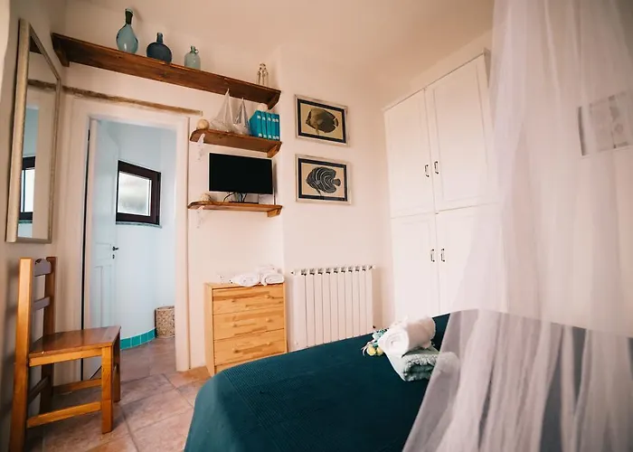 Bed and Breakfast Calandrella 4*